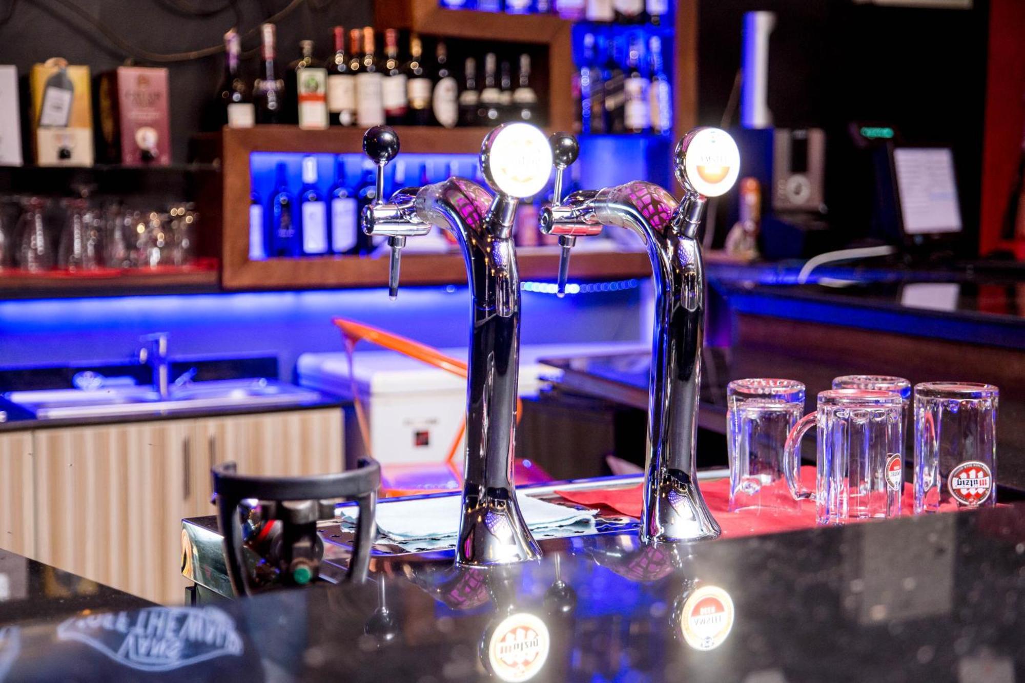 Olympic Hotel Кигали Экстерьер фото
