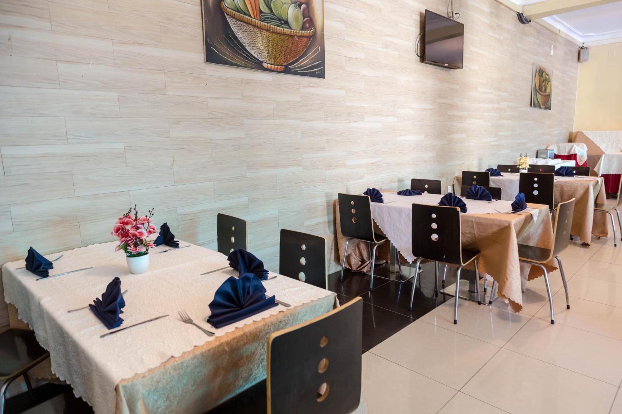 Olympic Hotel Кигали Экстерьер фото