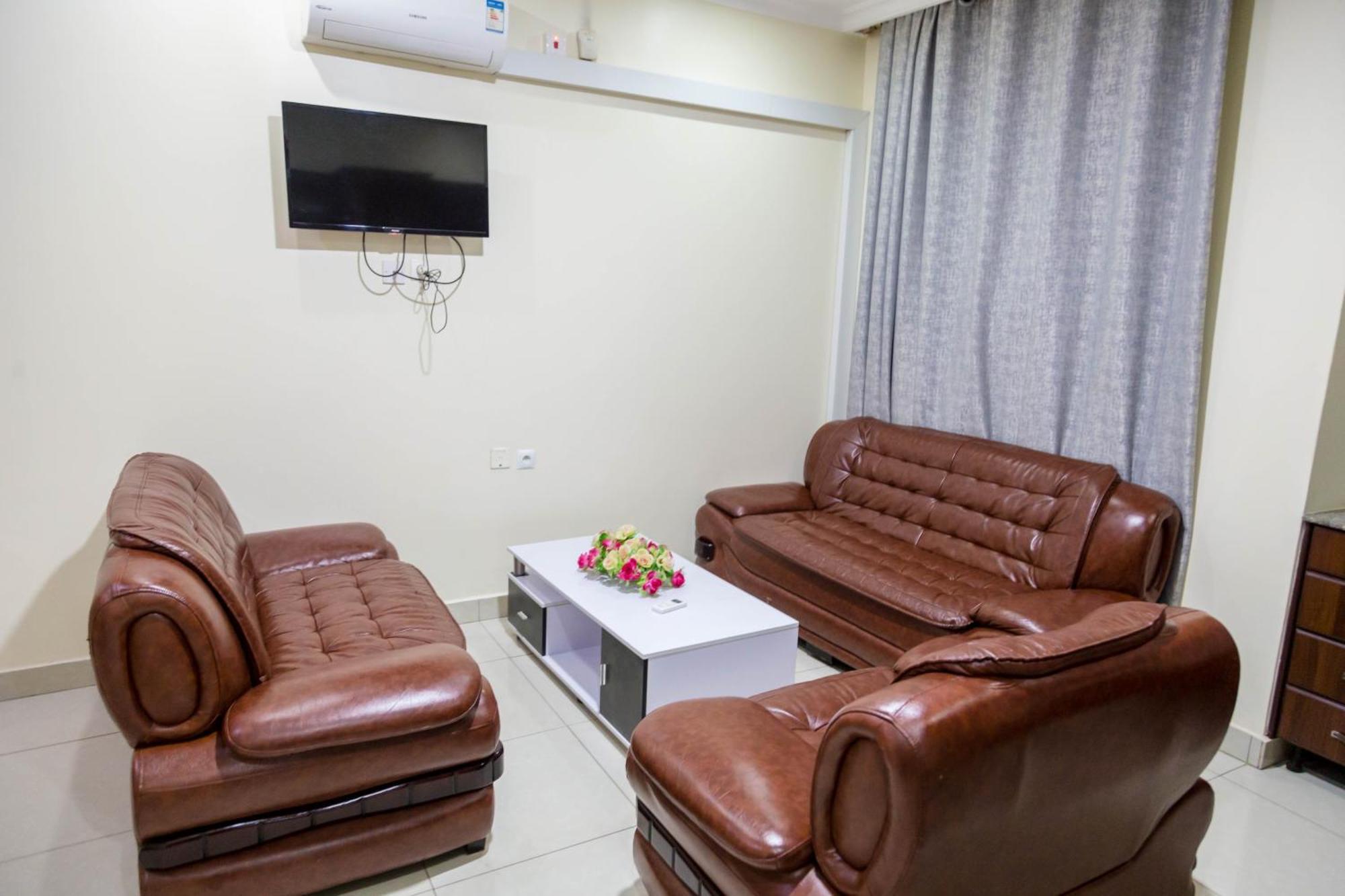 Olympic Hotel Кигали Экстерьер фото